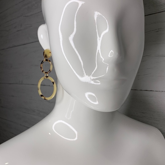 Triple Circle Link Hoop Earrings - Picture 5 of 8